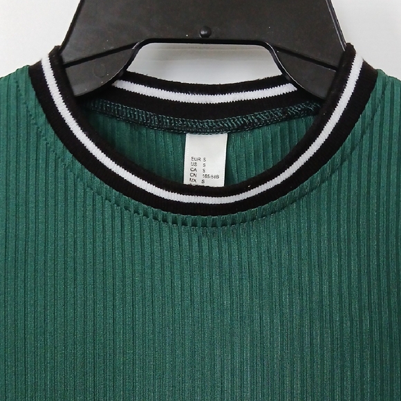 Green Ribbed Women's Top - Picture 4 of 7